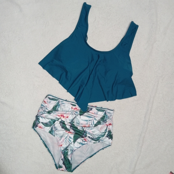 SHEIN Other - SHEIN Teal/Floral Print Bikini size M